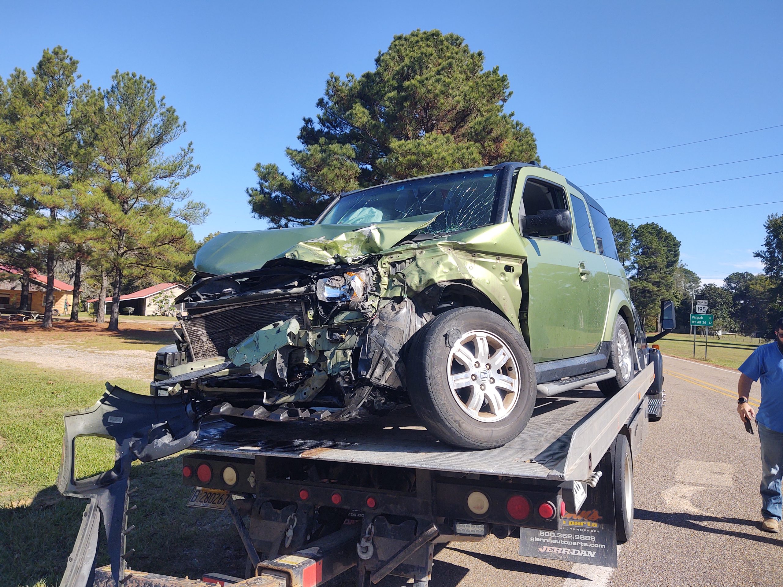 Three injured In Wreck In North Hempstead County