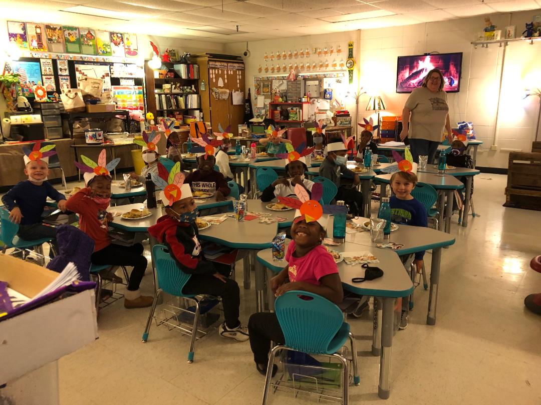 Clinton Primary Thanksgiving Feasts