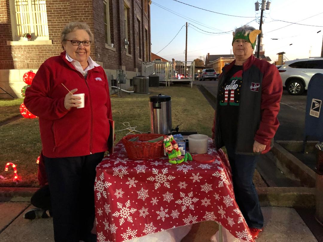 Hope Schools Participate In Christmas Open House