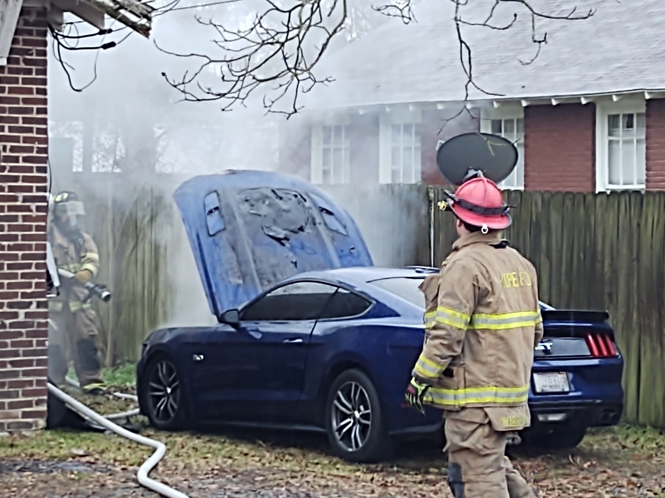 Car Fire Monday Morning at 601 East 2nd in Hope