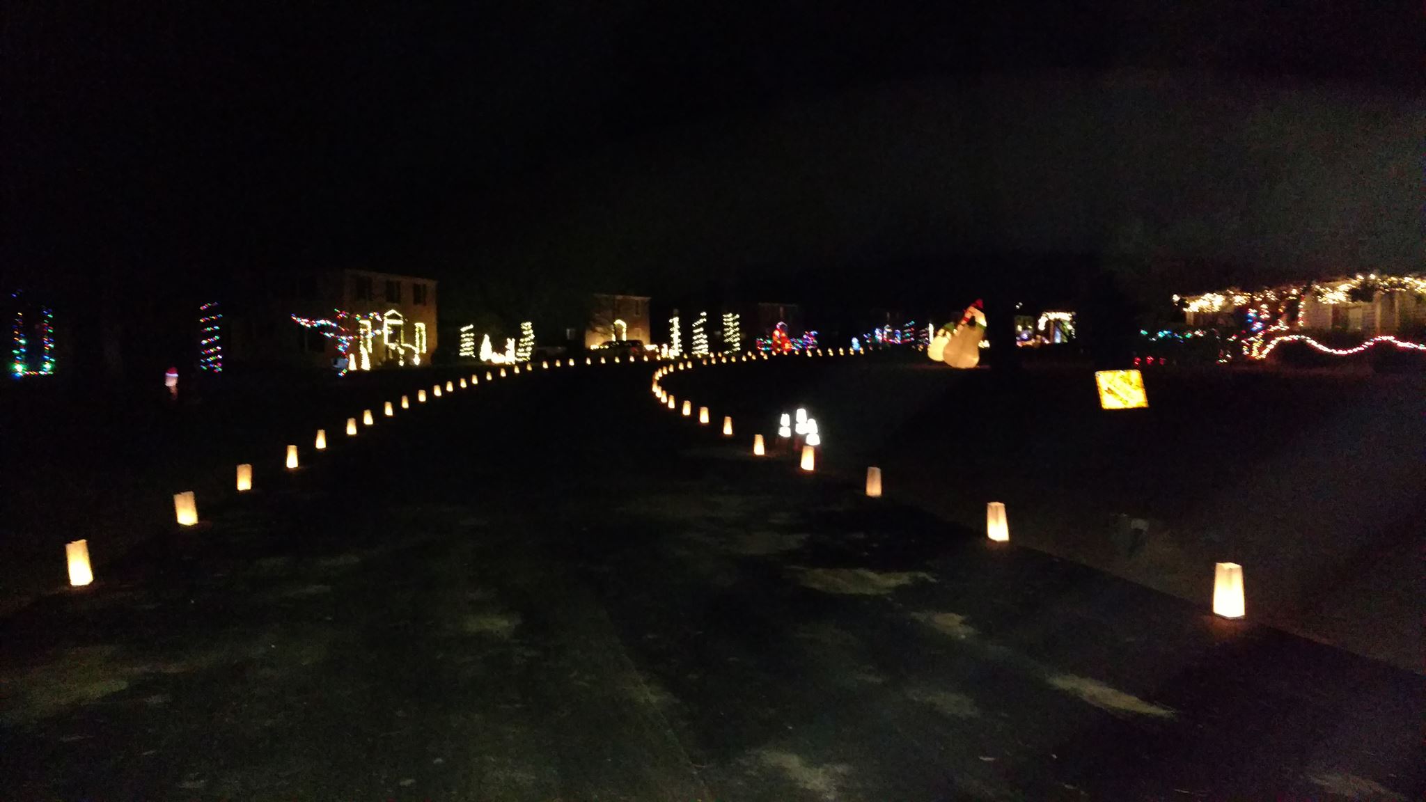 Luminaries Set For Oakhaven Dec. 11th and 18th