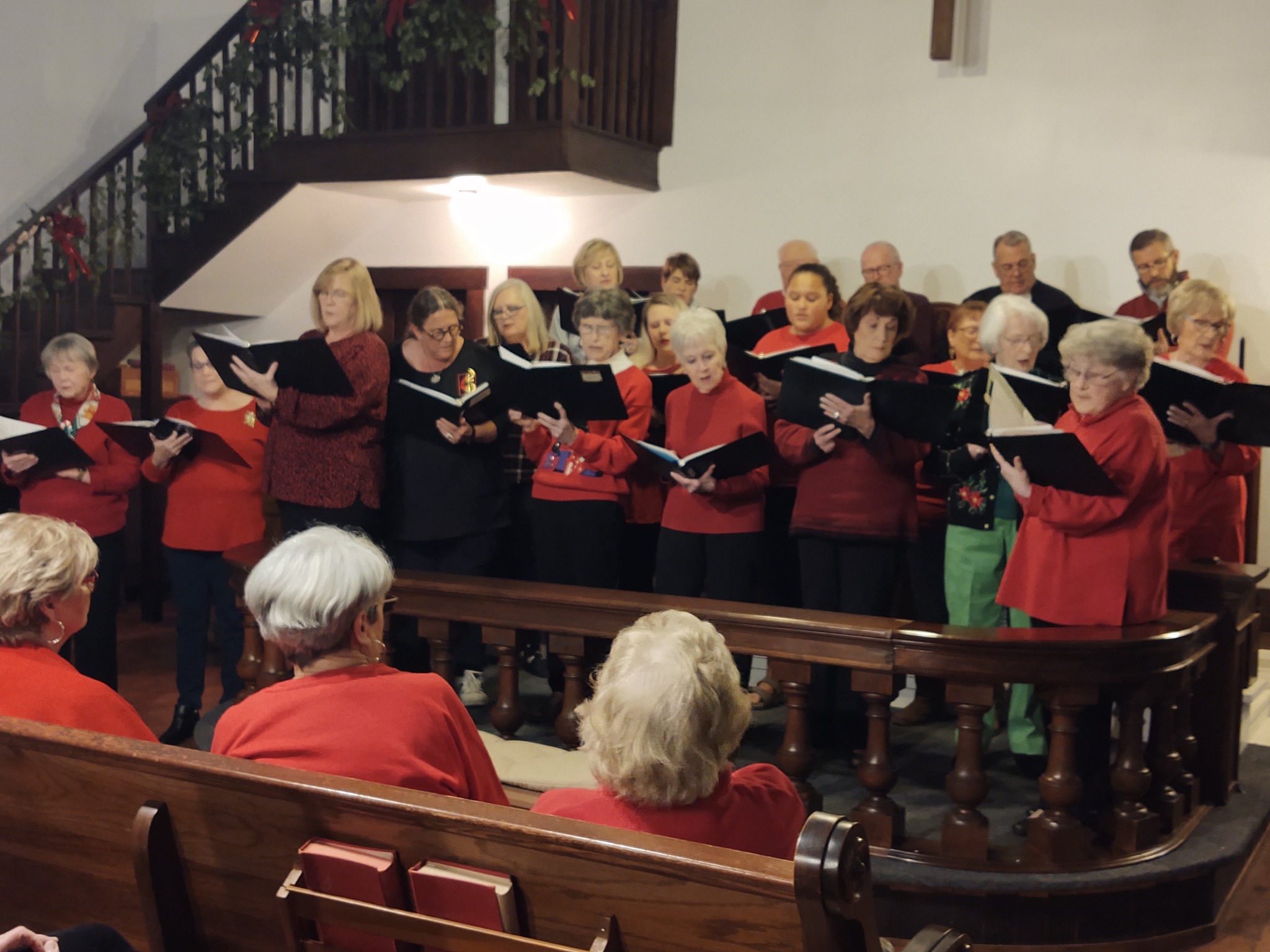 2nd Night of Christmas & Candlelight Brings Clear, Chilly Weather and Large Crowds