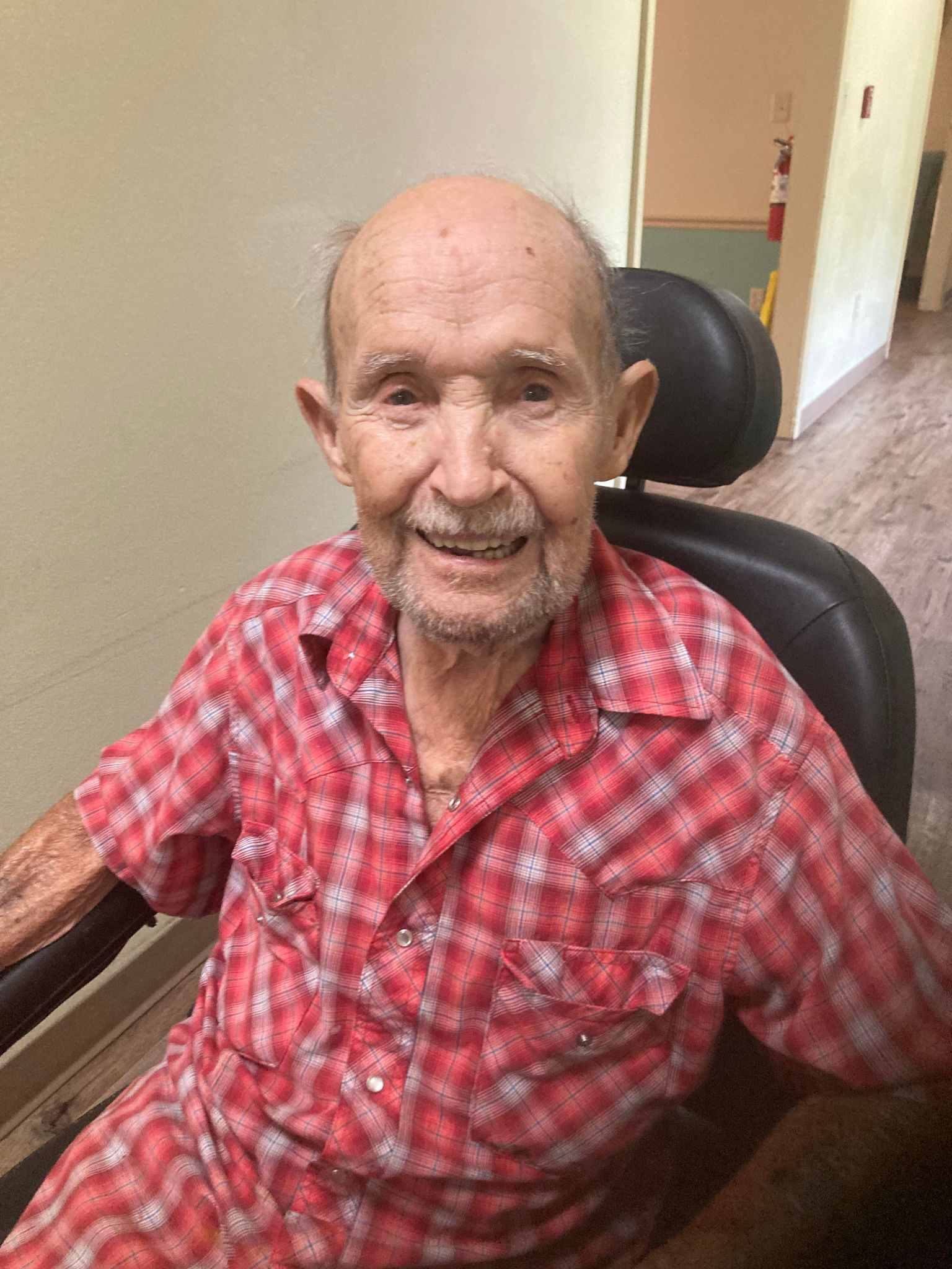 Merritt Clyde Scott “BUZZ”, 86, of Hope