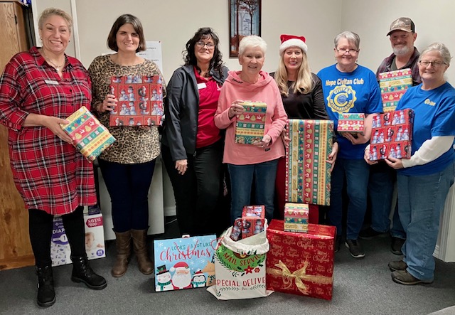 Civitan Club Provides Christmas Gifts For Families Served by Domestic ...