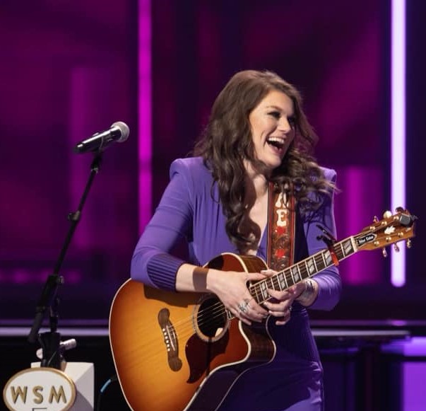 Mae Estes Named “Female Vocalist of the Year” by Arkansas Country Music Association for 3rd Year in a Row