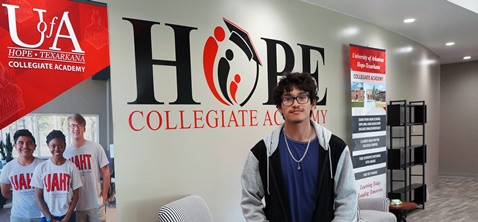 Yhoss earns Governor’s Distinguished Scholarship