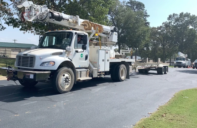 Electric Cooperatives of Arkansas dispatch 54-line workers to Florida
