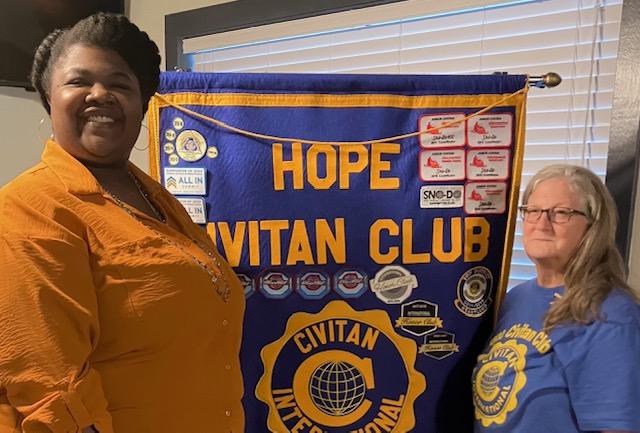 District Judge Speaks to Hope Civitan Club