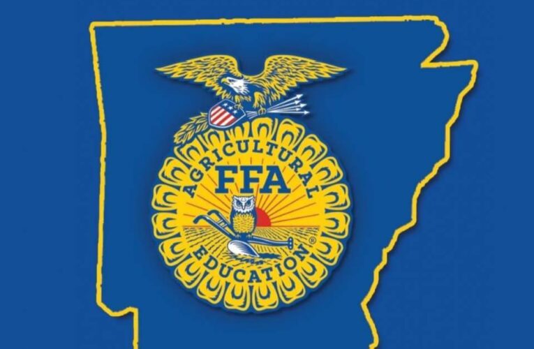 Prescott & Hope FFA Chapters volunteer at Arkansas State Fair