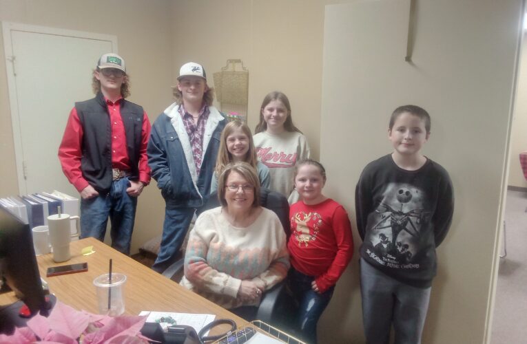 A visit with Nevada County 4H Assistant Dana Fincher