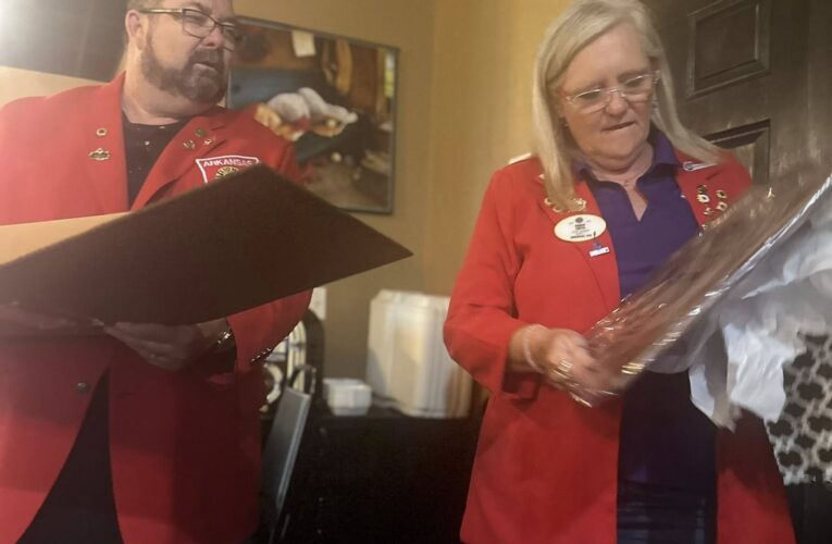 Karen Smith recognized by district Lions