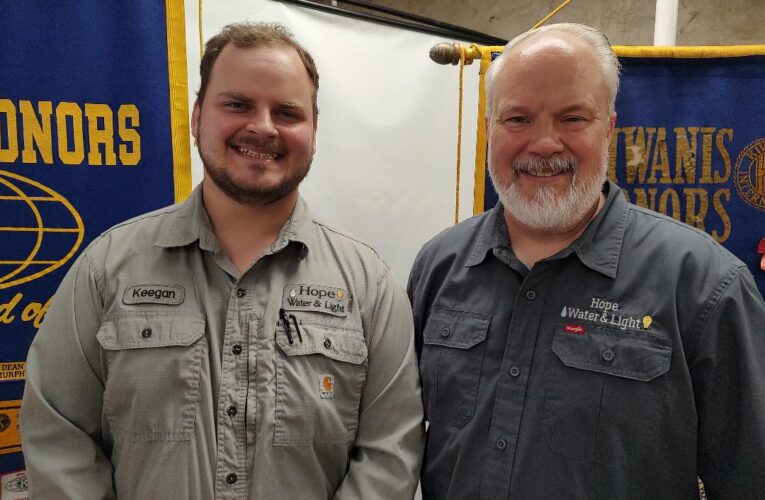Hope Kiwanis Hears Program on Hope Water & Light Broadband