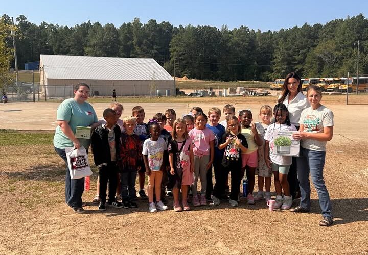 Nevada  County Farm Bureau gifts Nevada Elementary School AeroGarden