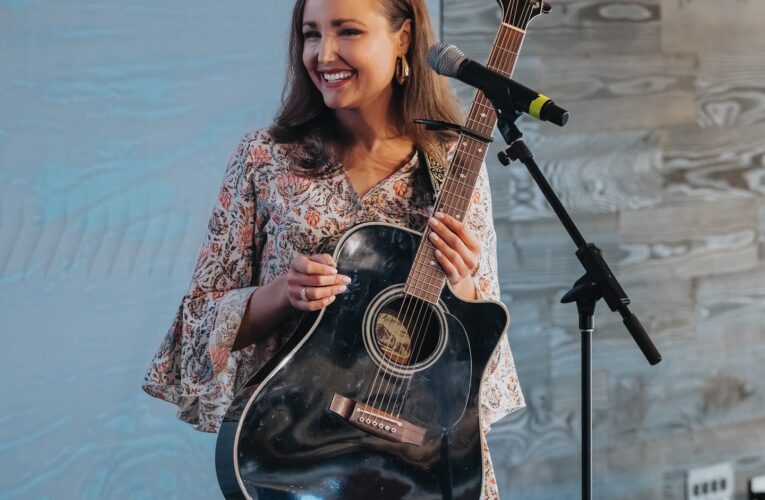 Rachel Hale finalist in song writing competition