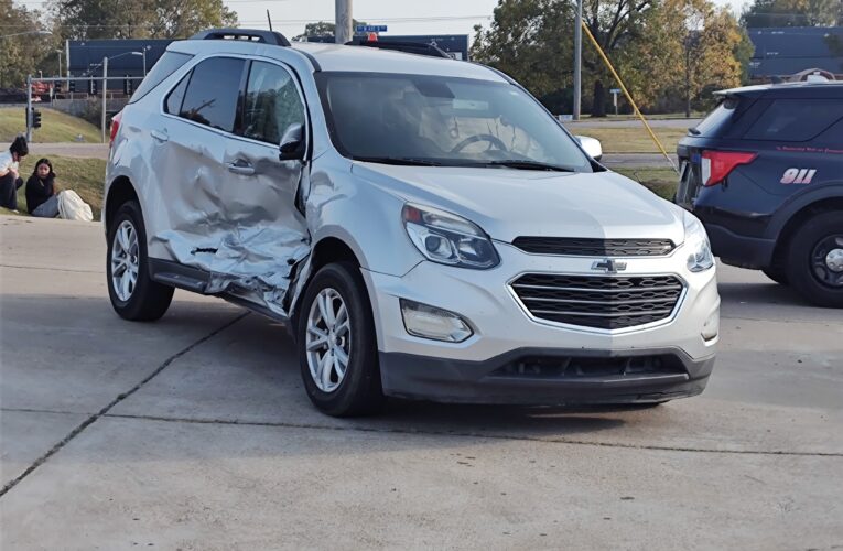 Accident on Hervey in Hope