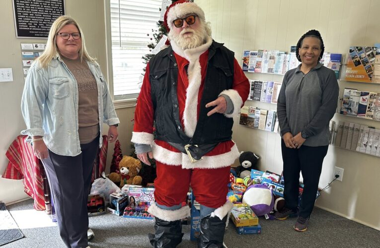 Swamp Riders Motorcycle Club host their annual Toy Run – Updated