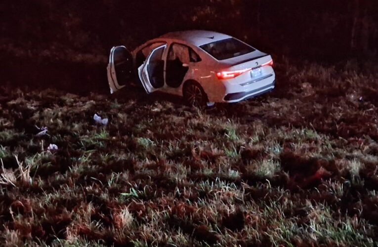 Three vehicle crash on Interstate 30