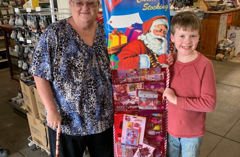 LaGrone Williams Hardware Holds Drawings for Giant Christmas Stockings