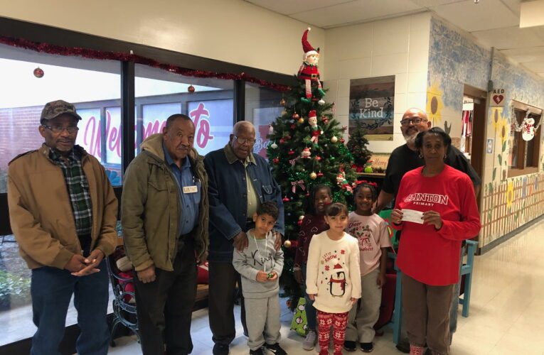 Brotherhood and Sisterhood of Fulton Donates to Help Hope Students at Christmas