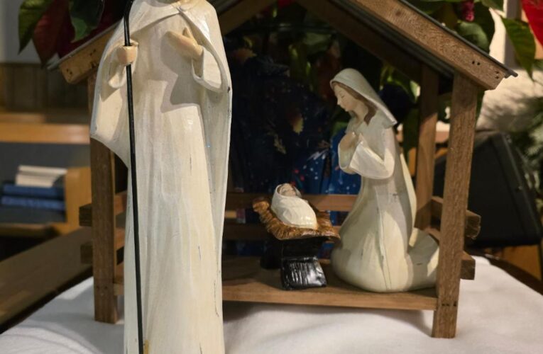 Calvary Baptist Church announces Christmas Eve Candlelight Service