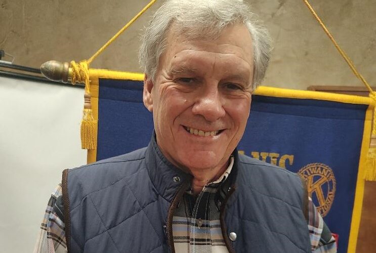 Hope Kiwanis Club Hears Program on Quorum Court Finances