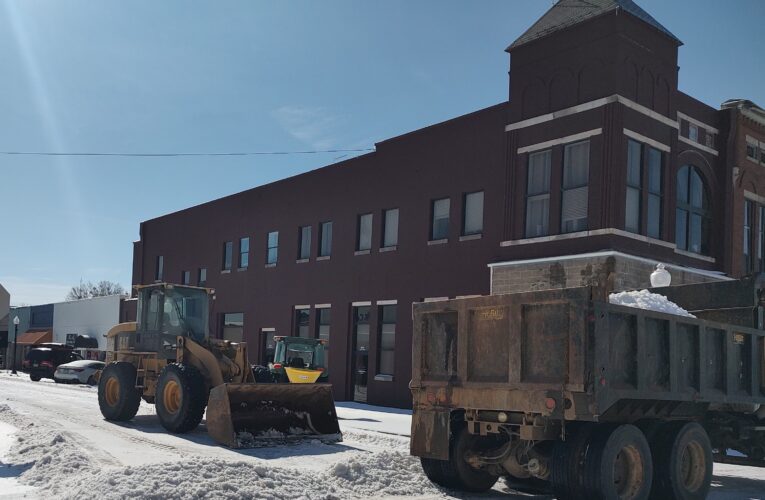 Downtown Hope Opens After Sleet Storm