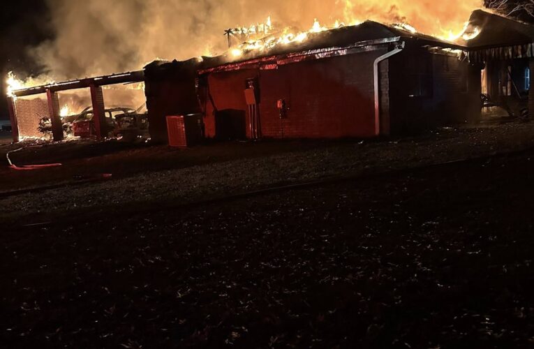 Early morning house fire in Spring Hill