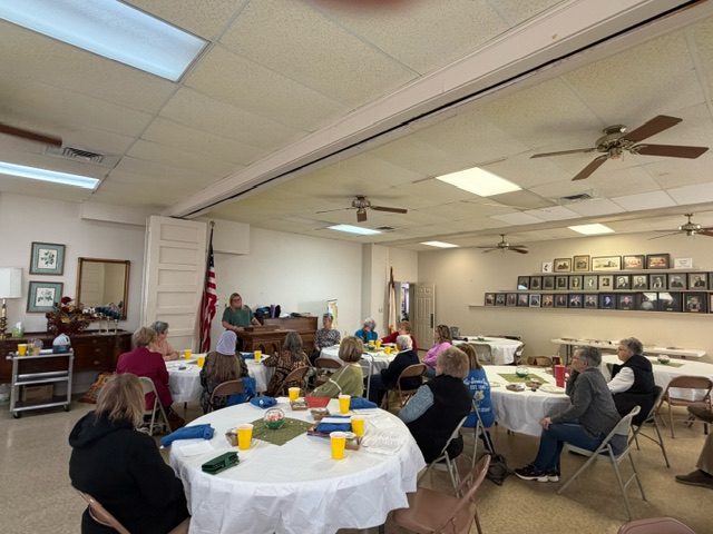 Tri Service Club of Prescott meets