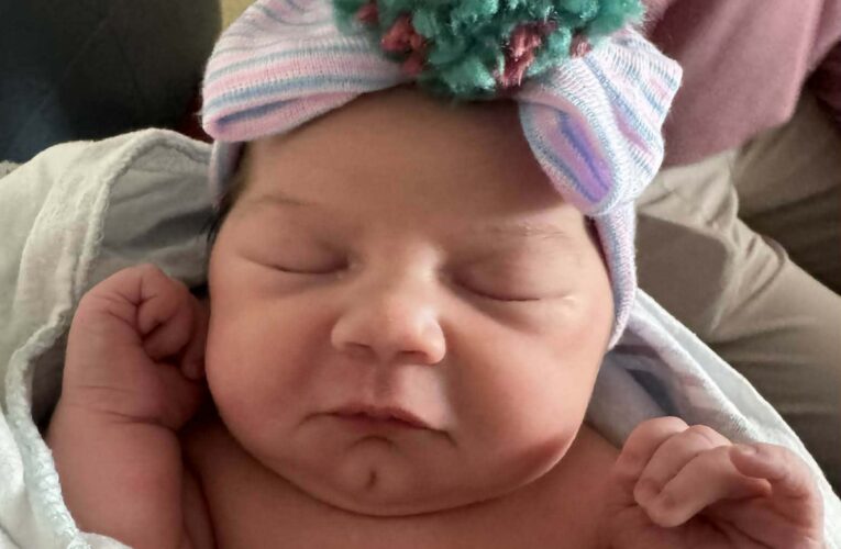 Birth Announcement of Novie Rae Davidson