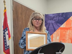 Donna Rosenbaum Brings "Gold Star Mothers" Program to DAR